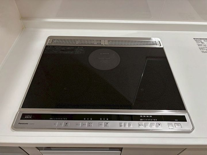 ガレージロタス砥堀のキッチン