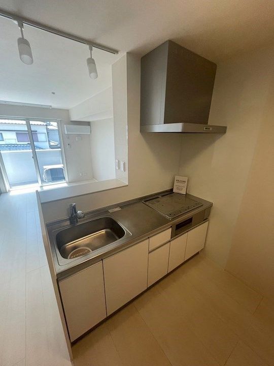 estasia B棟のキッチン