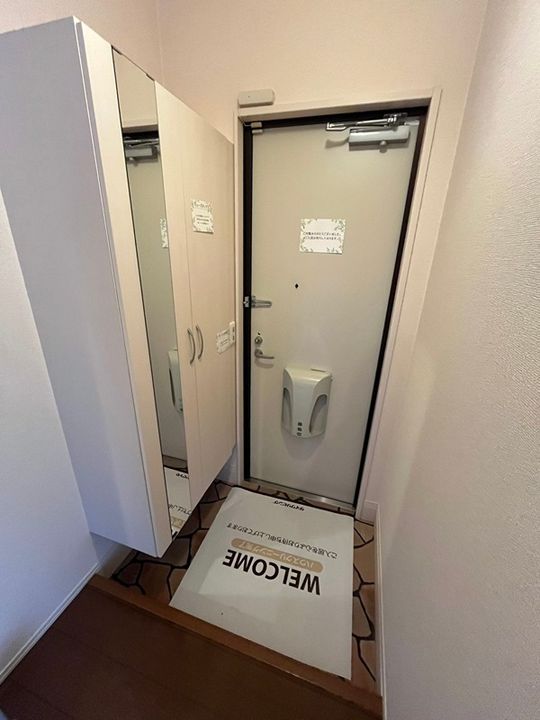 ラ・プランタンの玄関