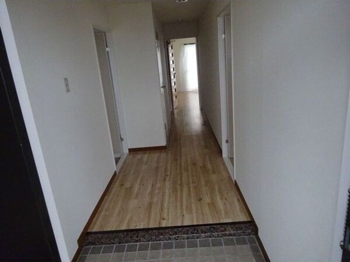 エトワール緑丘の玄関