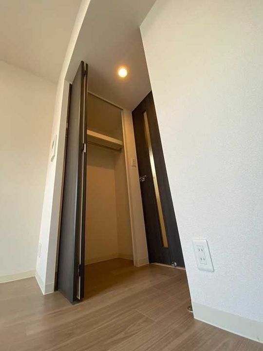 プレサンス新大阪イオリアの居間