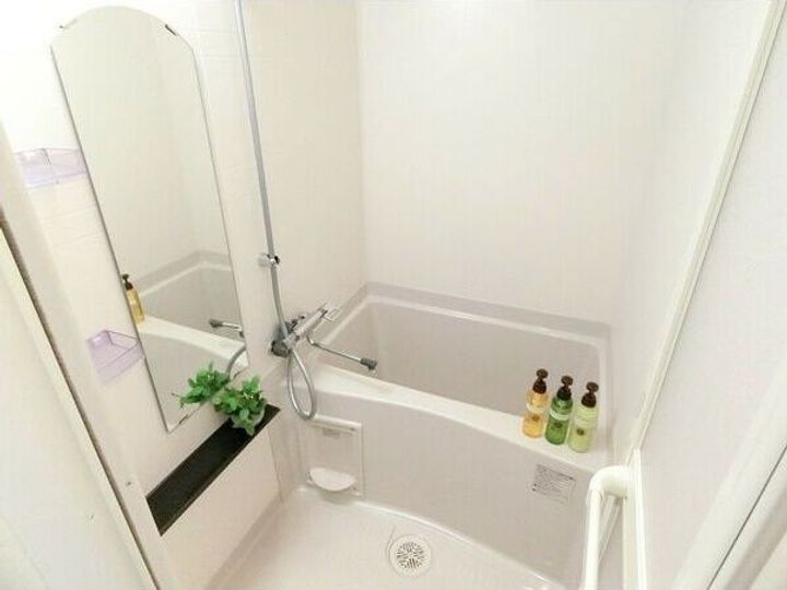 プレサンス新大阪イオリアの風呂