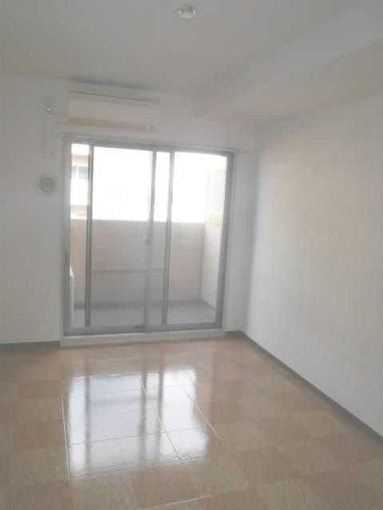 パセオ十三東の居間