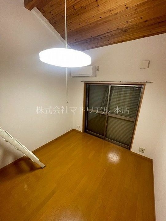 東京都大田区大森北3丁目の賃貸アパートの居間