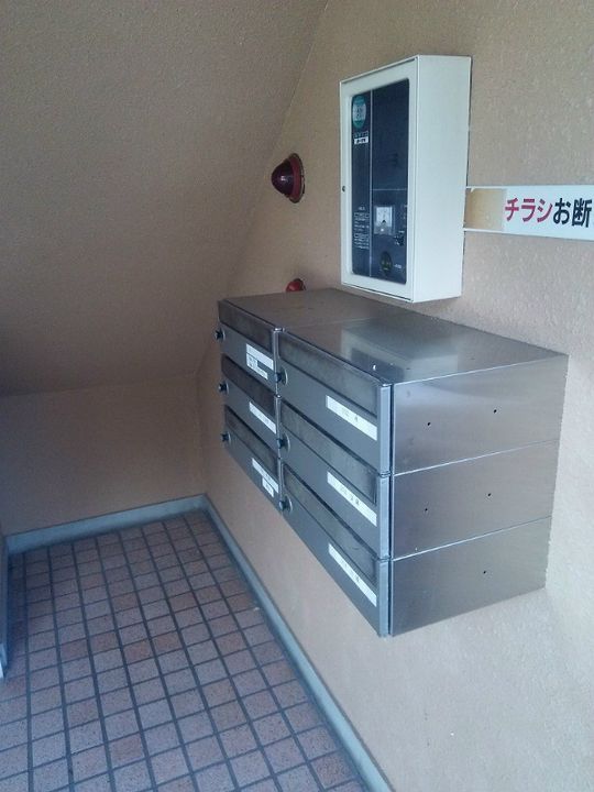 ピアレス千本の玄関