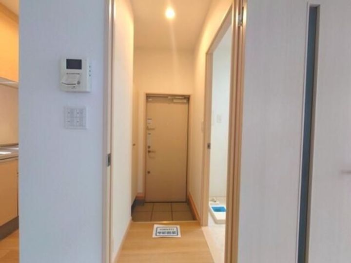 東京都豊島区池袋3丁目の賃貸マンションの玄関