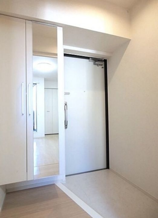 東京都台東区浅草橋3丁目の賃貸マンションの玄関