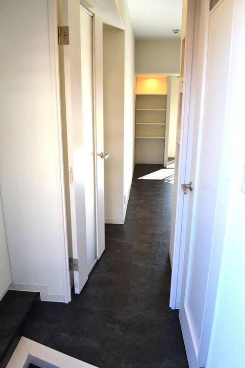 東京都杉並区高円寺南4丁目の賃貸マンションの玄関