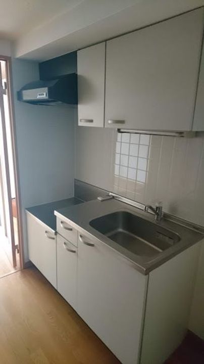 東京都新宿区大久保1丁目の賃貸マンションのキッチン