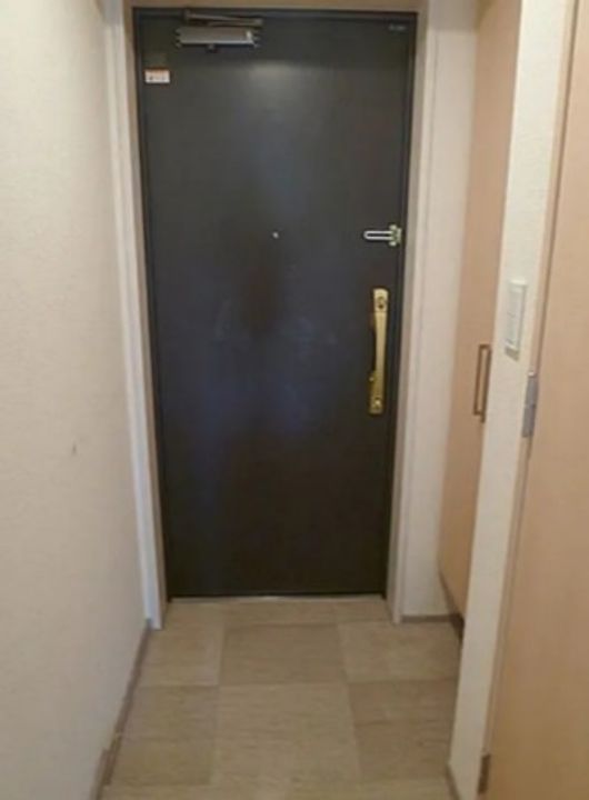 東京都杉並区高円寺南1丁目の賃貸マンションの玄関