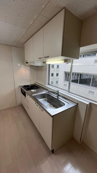 東京都台東区蔵前1丁目の賃貸マンションのキッチン