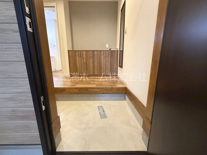 京都府京都市中京区聚楽廻中町(一戸建)の賃貸物件の玄関