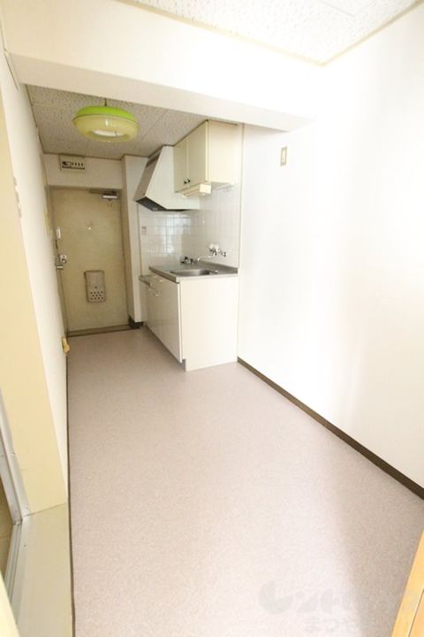 ハイツサンシャイン205の玄関