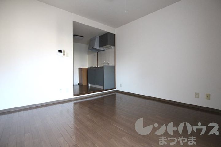 メゾンドムーアの居間