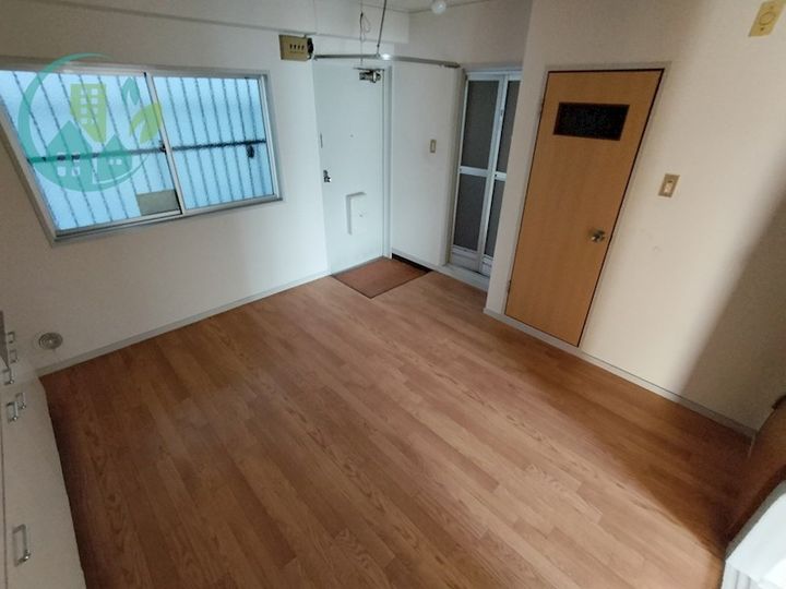 桑畑高徳マンションの居間