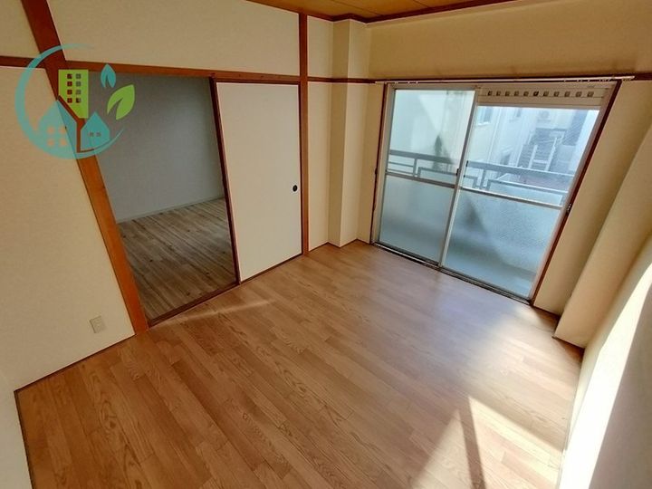 桑畑高徳マンションの居間