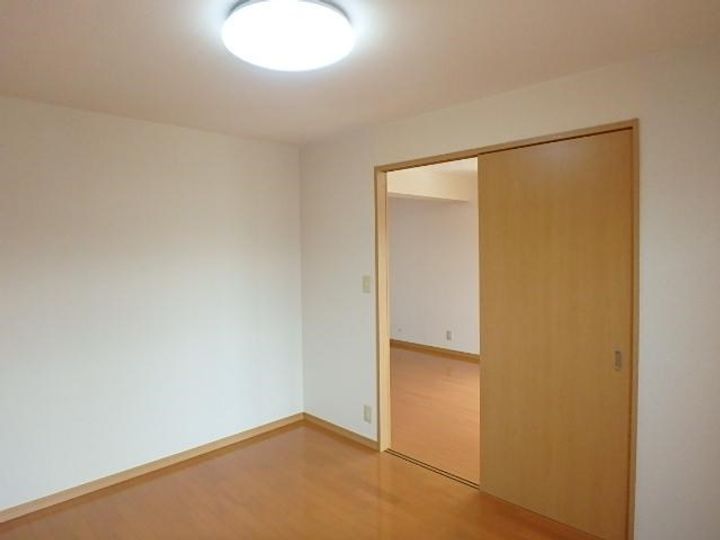 ブレインコート ルピナス102の居間