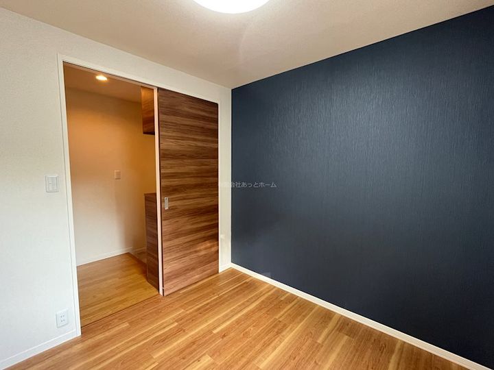 ハイツ八幡山 A201の居間