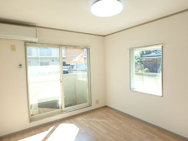 アリス太田第6105の居間