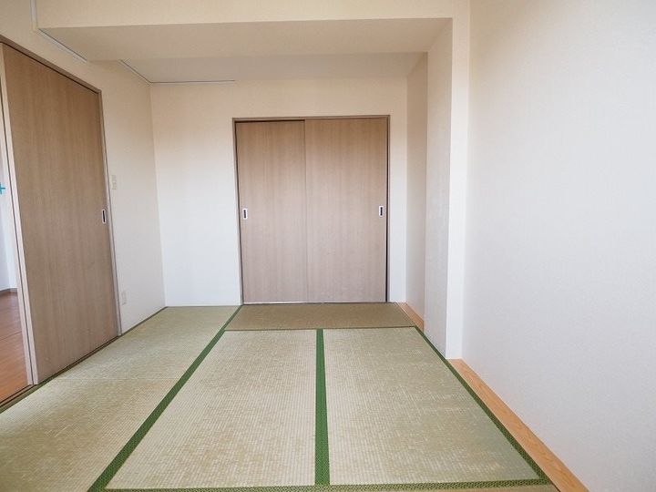 パームヒルズ103の居間
