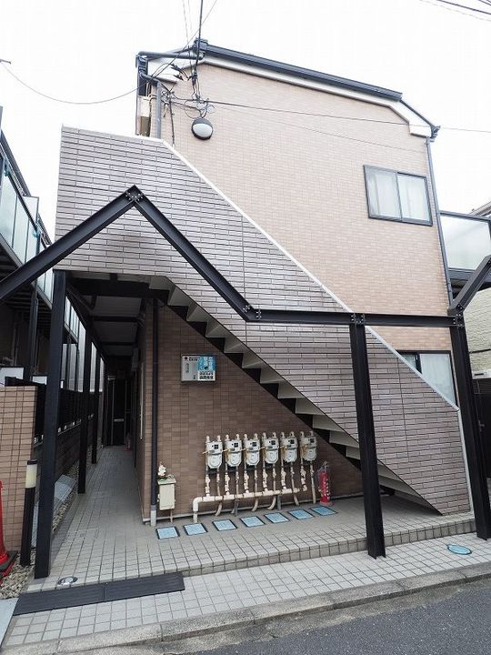 クレドール202の外観