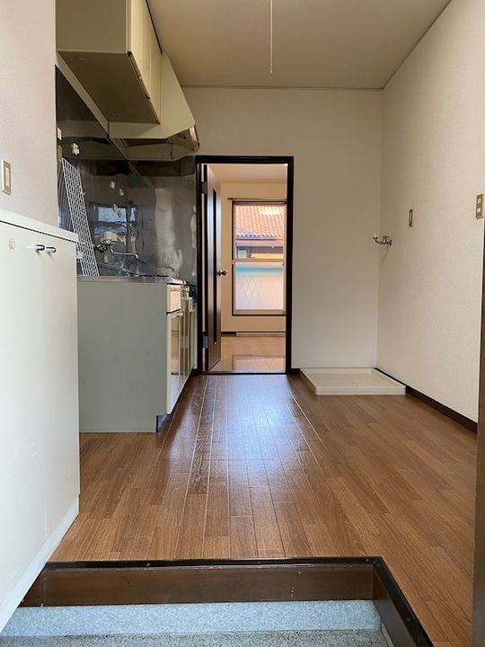 埼玉県東松山市元宿2丁目の賃貸アパートの玄関