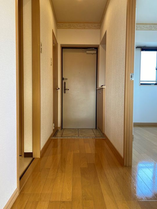 サンパーシモンの玄関