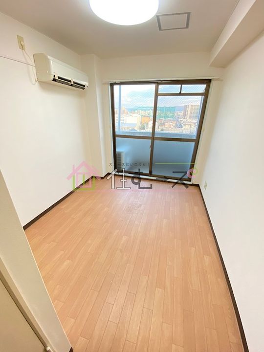 スカイ都島の居間