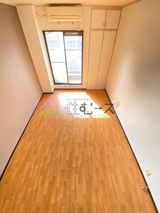 PALMIZIO平野西2の居間