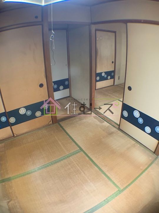 ローズハイツの玄関