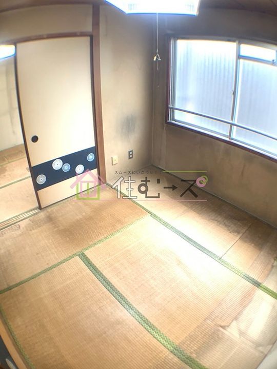 ローズハイツの居間