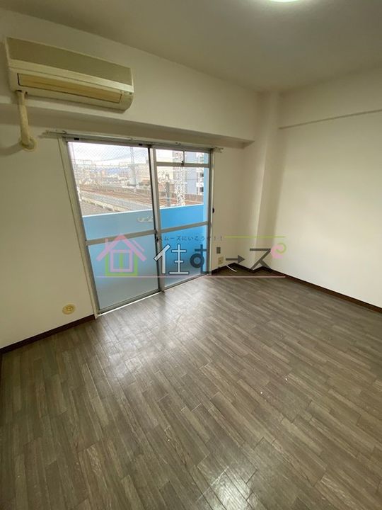 TAIHO メゾン大今里の居間