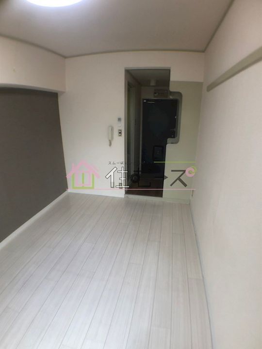 ビルディングII菅原の居間