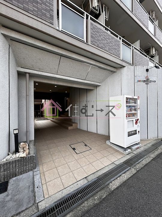 おおきに北梅田サニーアパートメントの玄関