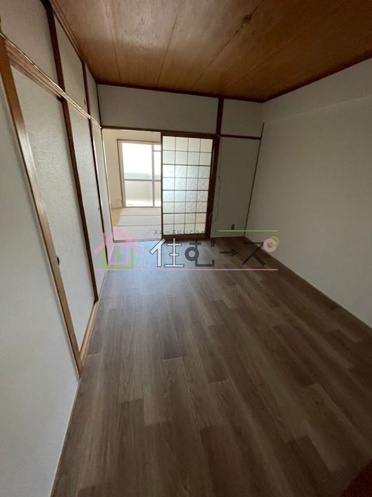 マンション太平2号館の居間