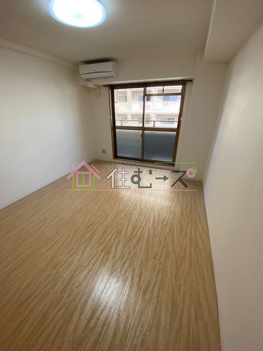 フィレンツェなんば南の居間