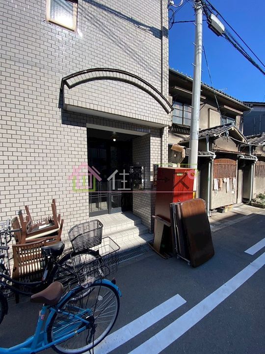 コーポA&Nの玄関