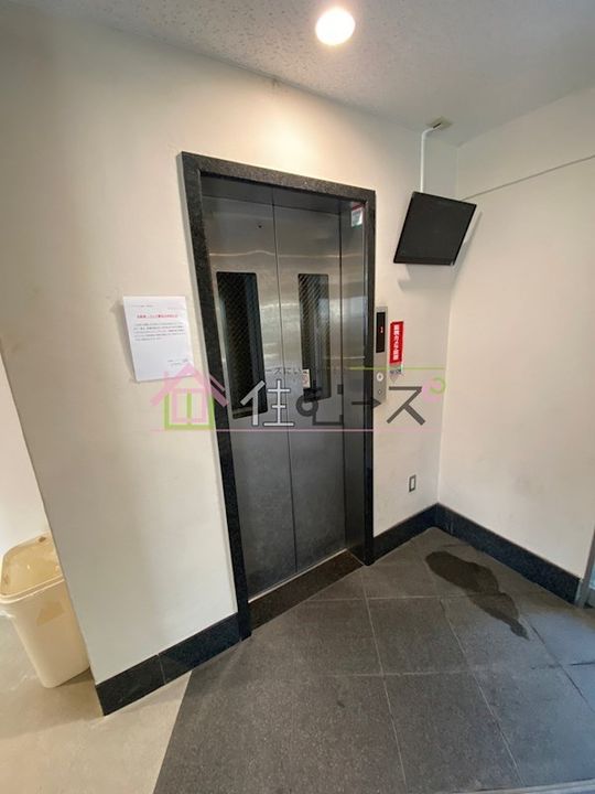 リバーサイド柴島の玄関