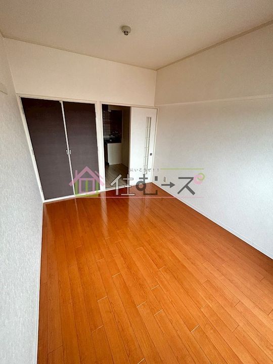 東洋プラザ泉尾の居間