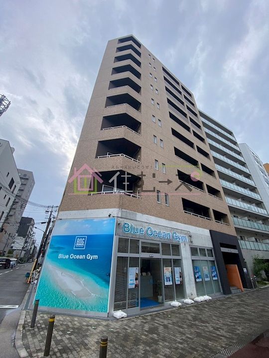 W.O.B SHINMACHIの外観