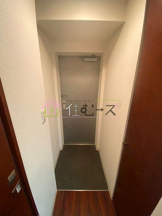 W.O.B SHINMACHIの玄関