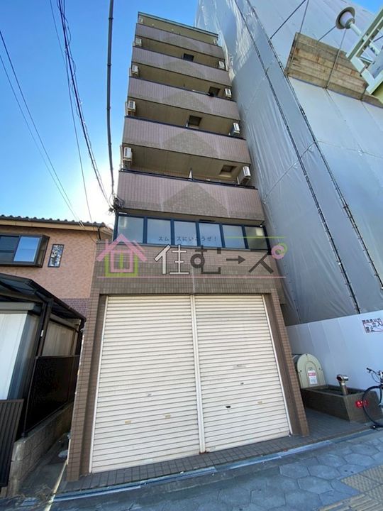 ロイヤルレスト芦原の外観