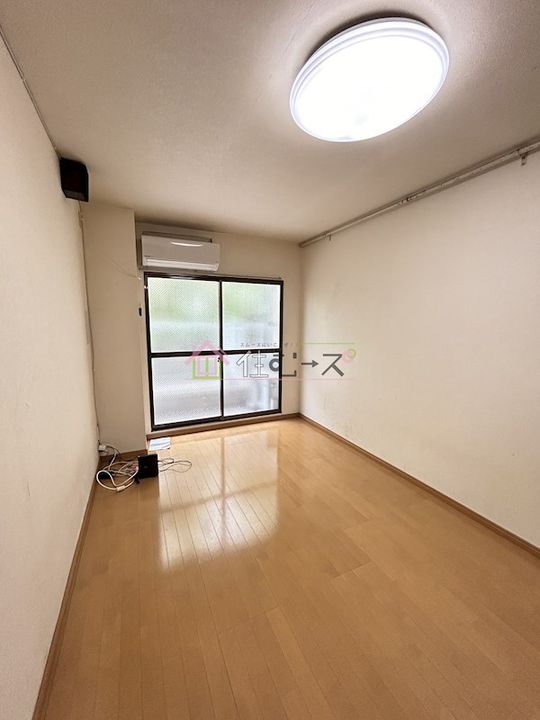 コスモメイト野田の居間