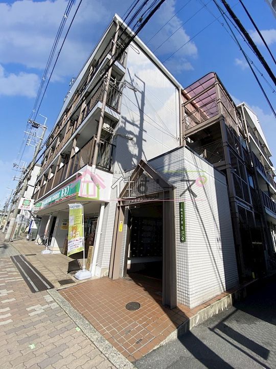 栄瑞光マンションの外観