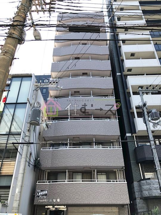ティックランド南船場の外観