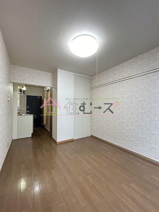 ノウブル・ハイツの居間