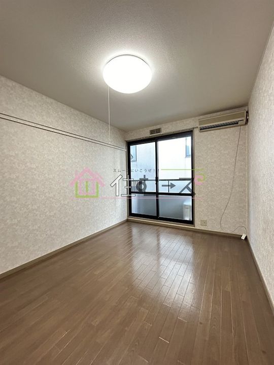 ノウブル・ハイツの居間