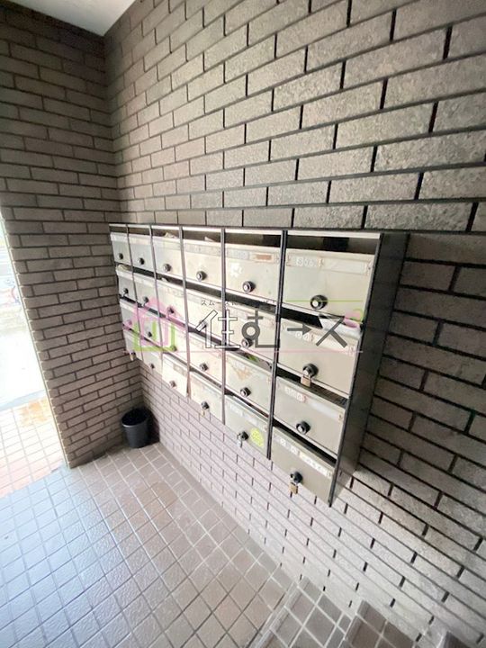 アバンス三先の玄関