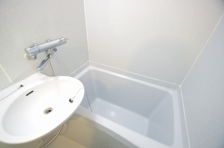 レオパレスメルツェIVの風呂