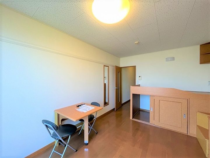 レオパレス箱作ウエストの居間